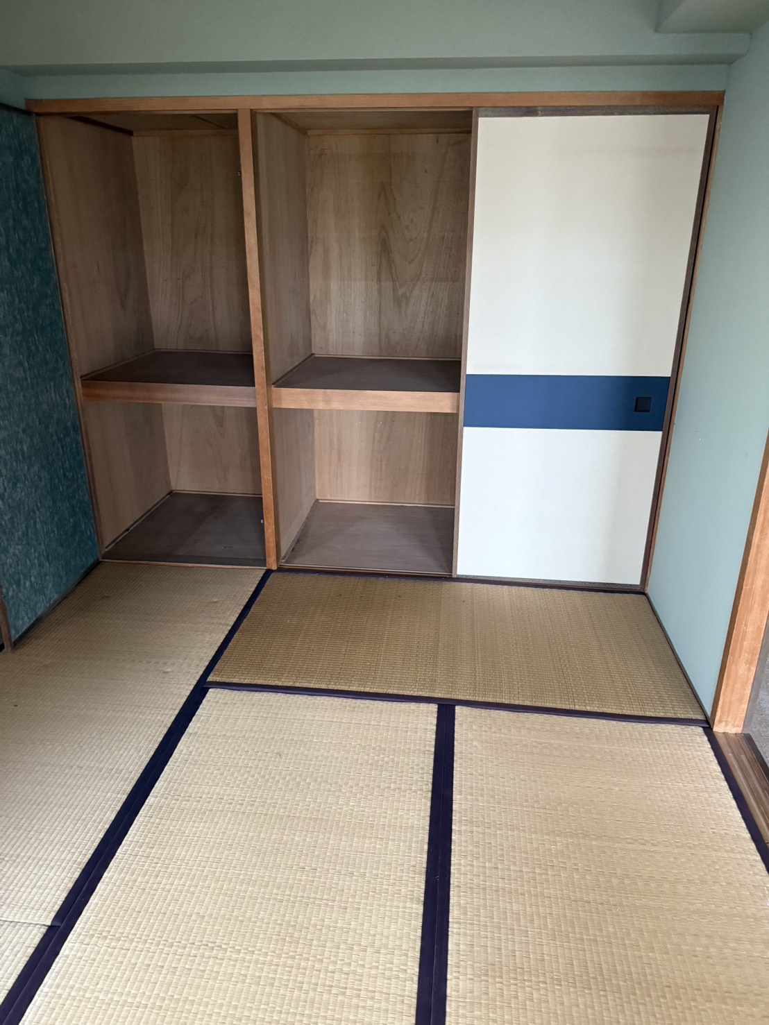 家財を整理した後の和室と収納